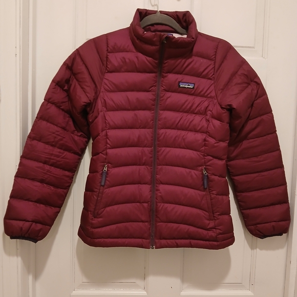 Patagonia Maroon Puffer Jacket - Picture 1 of 5